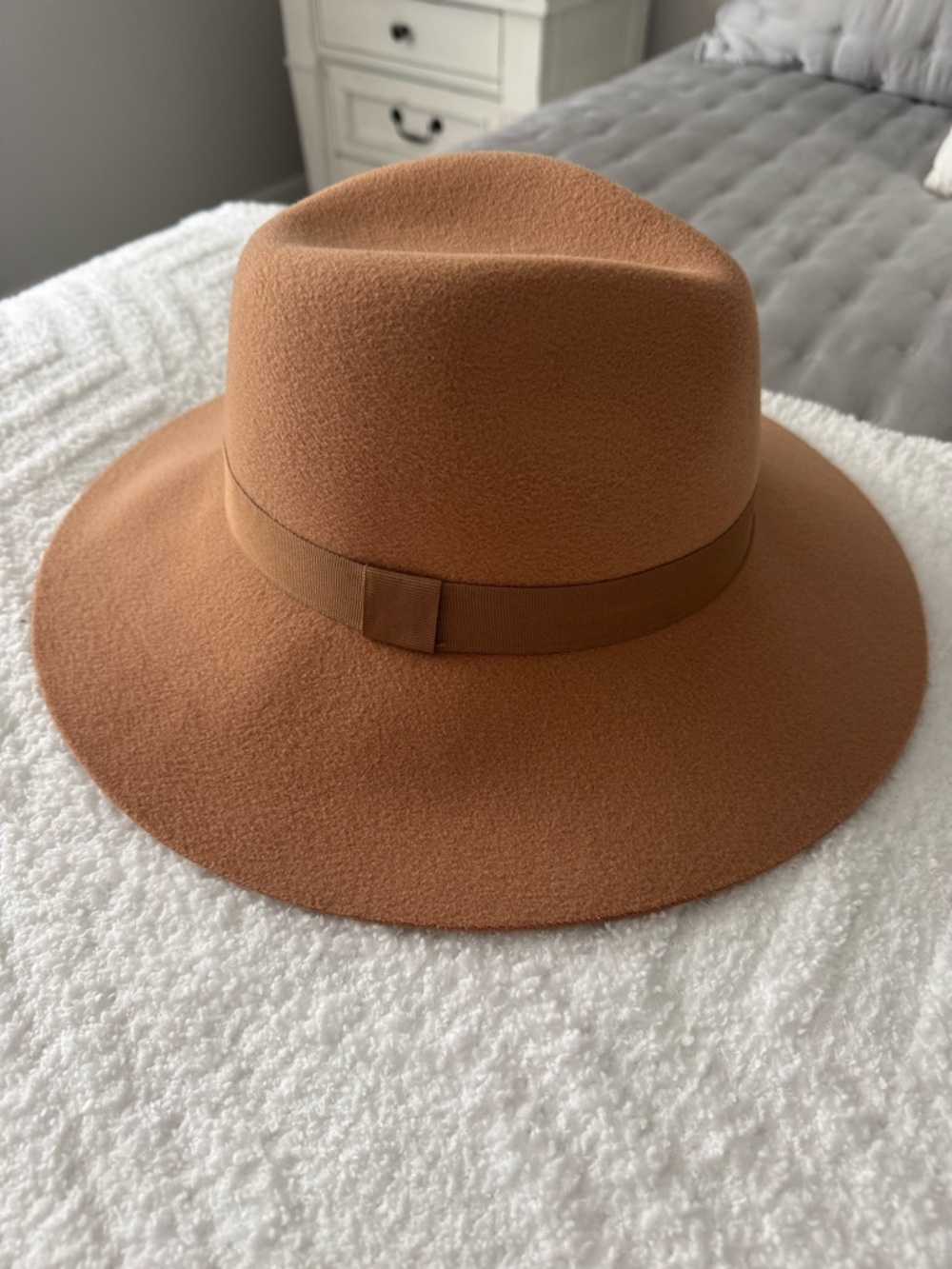 Womens Felt Fedora Hat - Camel Brown with ribbon